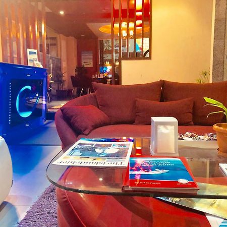 Surfview Raalhugandu Hotel Malé Buitenkant foto