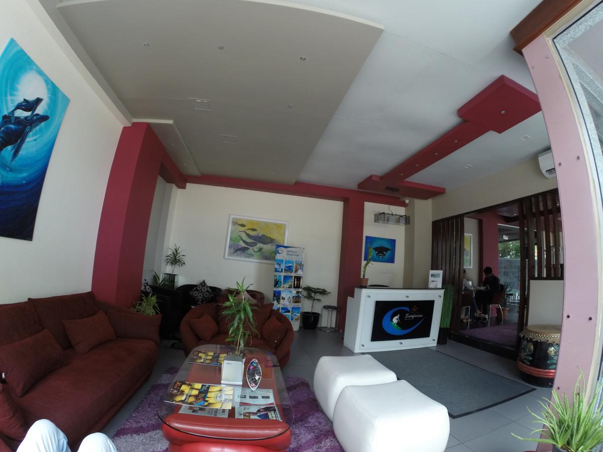 Surfview Raalhugandu Hotel Malé Buitenkant foto