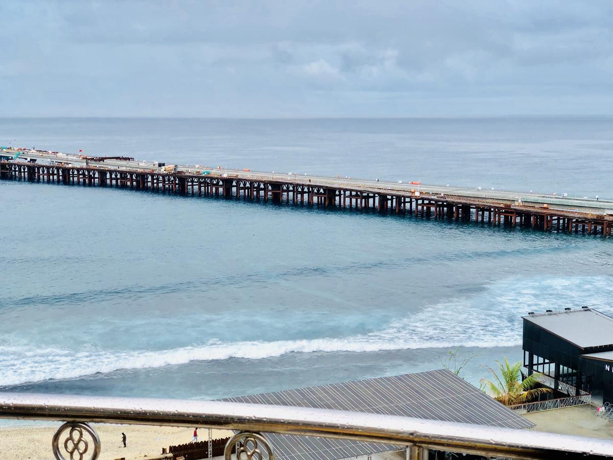 Surfview Raalhugandu Hotel Malé Buitenkant foto